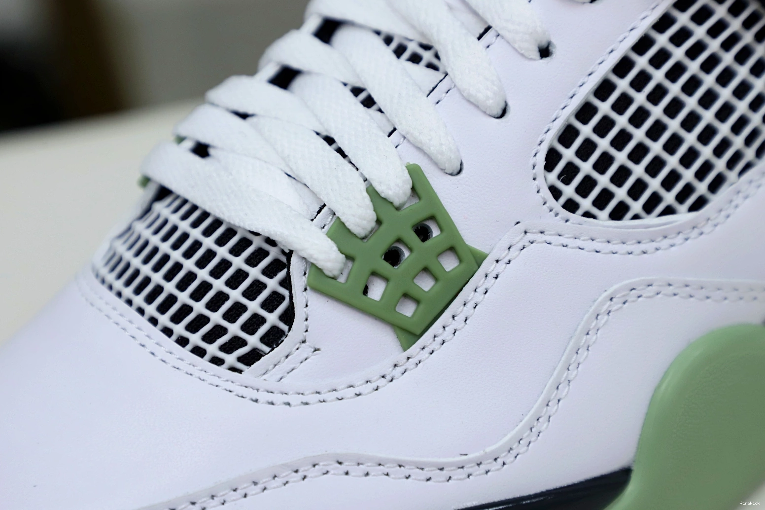 4 AIR JORDAN 